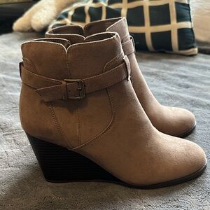 Market & Spruce Beige Ankle Booties with Wedge Heel